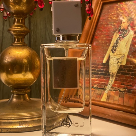 Lattafa Ana Abiyedh Eau de Parfum - Picture 6 of 11